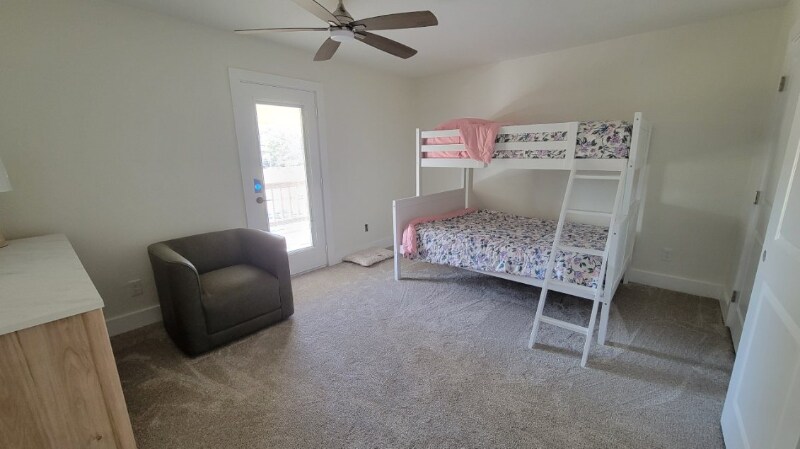 Building Photo - 317 Kiowa Dr E