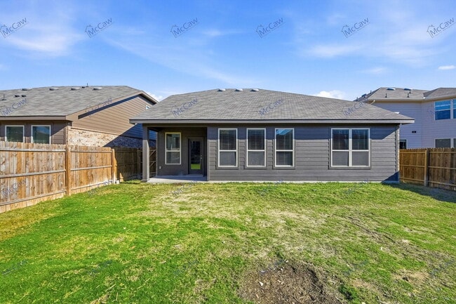 Building Photo - 8005 Gangway Dr