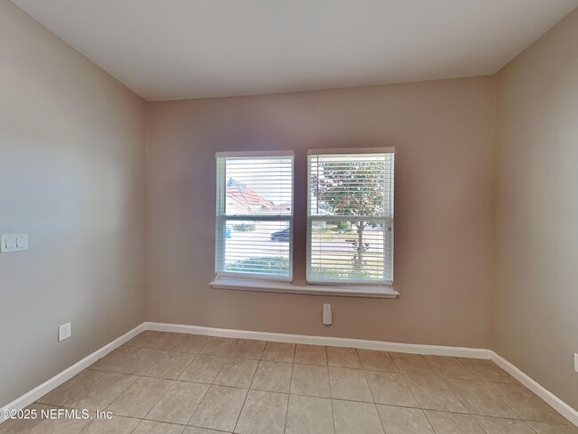 Building Photo - 164 Bloomfield Wy