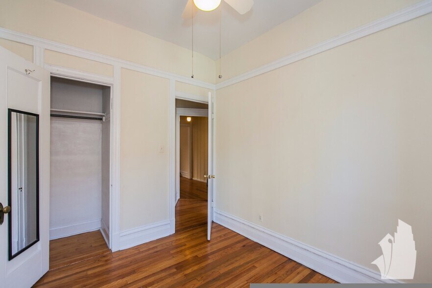 Building Photo - 1226 N Dearborn St