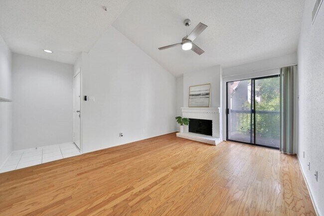 Building Photo - 7900 N Stadium Dr