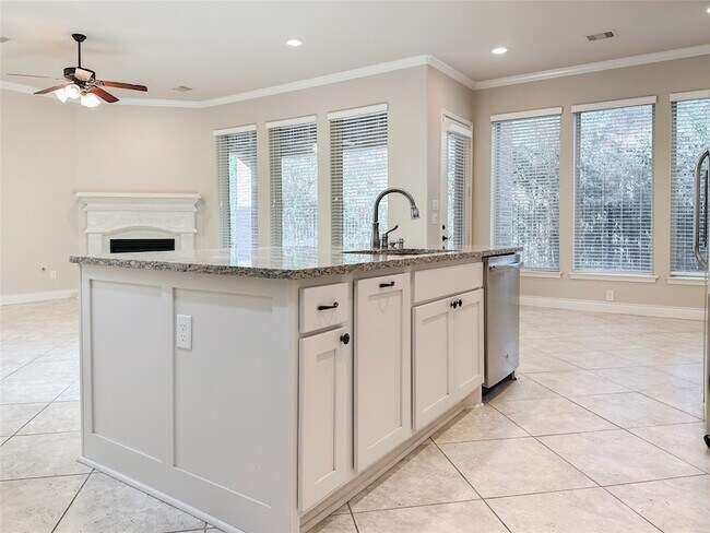Building Photo - 23 Jonquil Pl