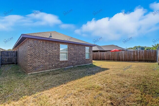 Building Photo - 8412 Weeping Cherry Ln