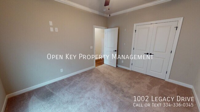Building Photo - 1002 Legacy Dr
