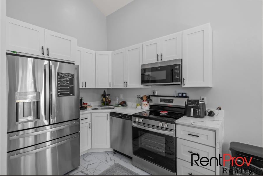 Building Photo - 517 Country View Dr