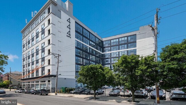 Building Photo - 444 N 4th St