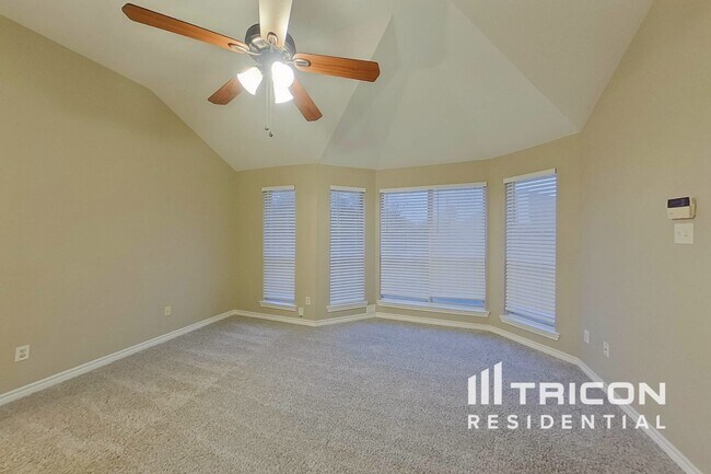 Building Photo - 1312 Pierron Dr