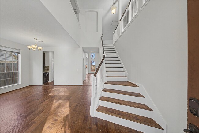 Building Photo - 1611 Brazos Gate Dr