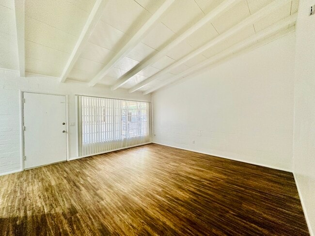 Building Photo - Spacious 2 Bedroom with New Flooring/Paint...