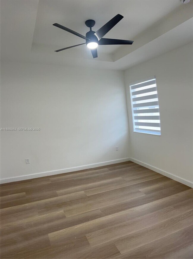 Building Photo - 2451 SE 28th St