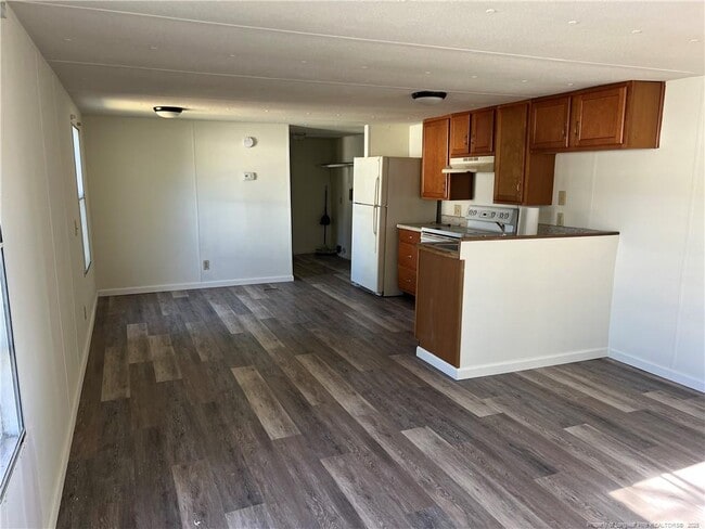 Building Photo - 4439 Betsy Ross Dr