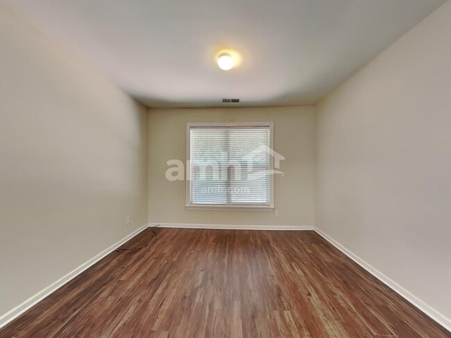 Building Photo - 235 Grand Isle Ct