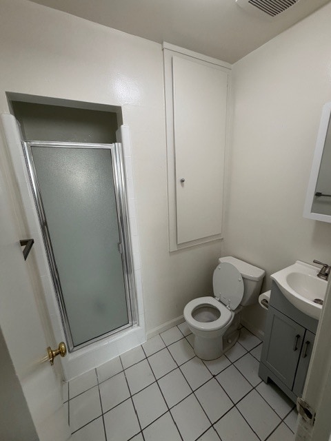 New vanity, faucet, new finished shower - 1123 S Wooster St