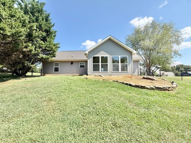 Building Photo - 821 Amburn Meadows Ln