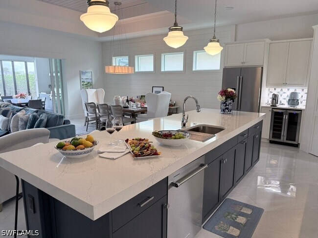 Building Photo - 8963 Gustavia Ct