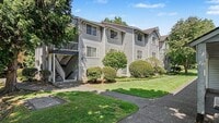 Building Photo - 2Bd/1Ba Newcastle Condo