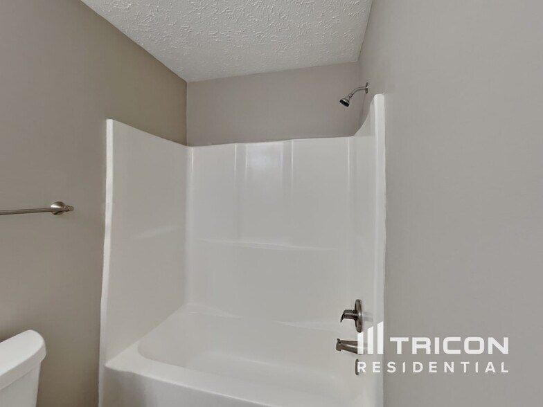 Building Photo - 815 Chilhowee Ct