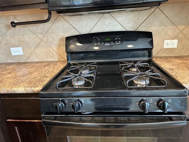 Building Photo - 316 Pack Horse Dr