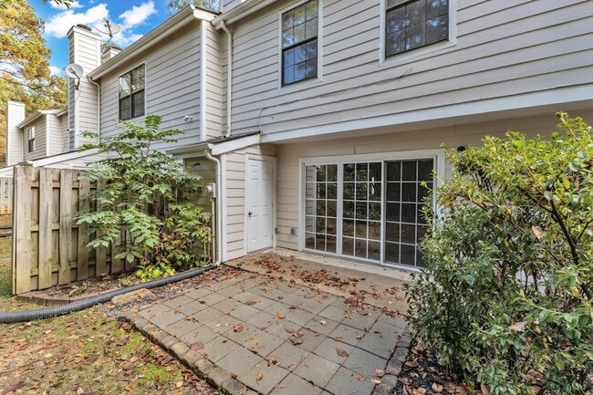 Building Photo - 2430 Condor Ct