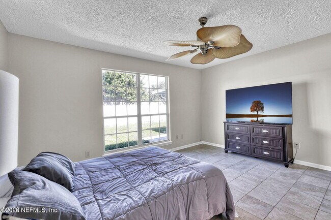 Building Photo - 12967 Canyon Creek Trail S