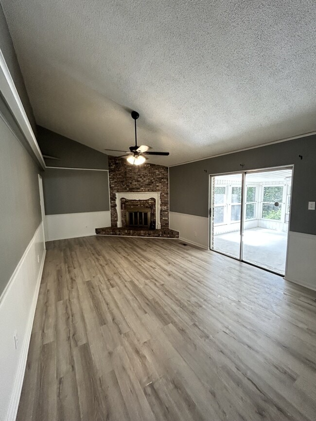 Building Photo - 3500 Bunker Hill Dr