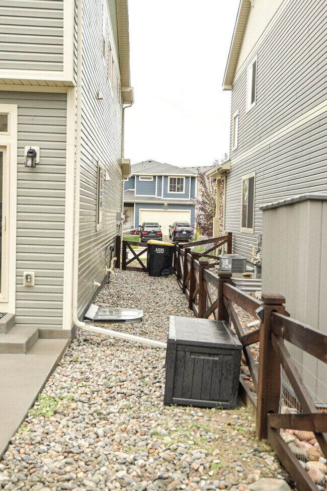 Building Photo - 6797 Backcountry Lp