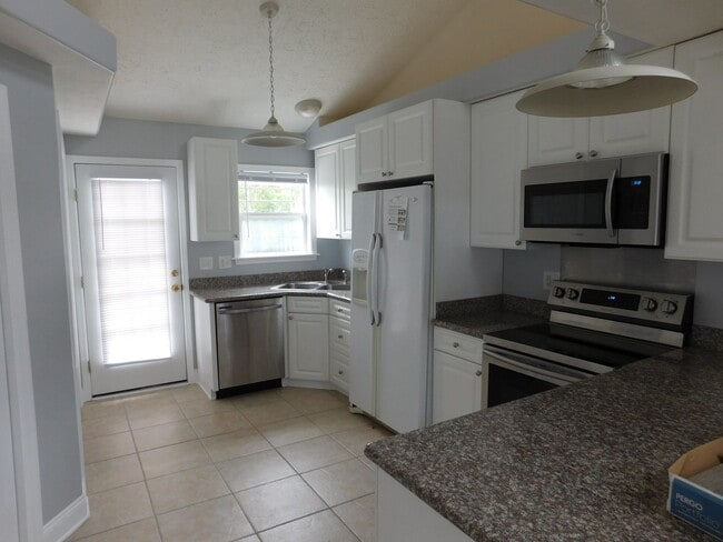 Building Photo - 4208 Arbor Green Way