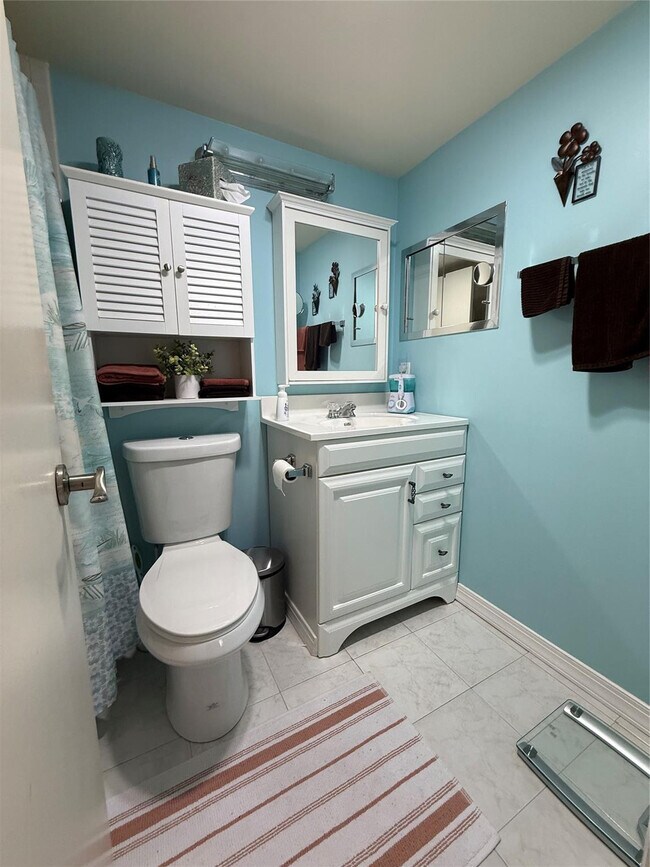 Building Photo - 42 Tilford C