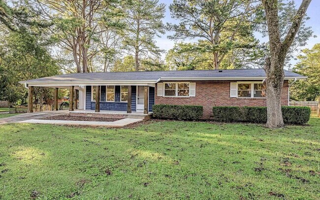 Building Photo - Coming soon, Available 4/1/26. Section 8 Welcome!!! "Ranch style 3-Bed, 2-Bath Gem with 1,344 Sq ...