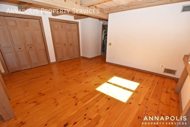 Building Photo - 1810 View Top Ct