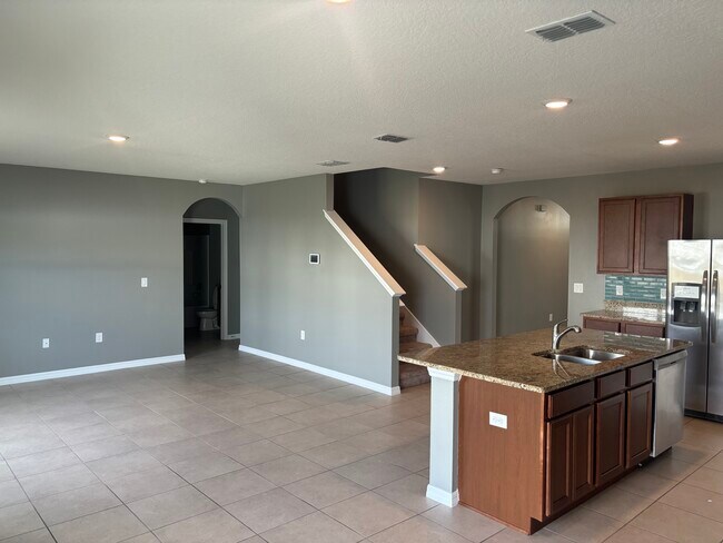 Building Photo - 152 Ludisia Loop