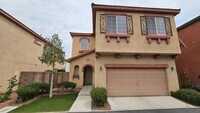 Building Photo - GORGEOUS HOME NEAR BLUE DIAMOND & DECATUR!!!!