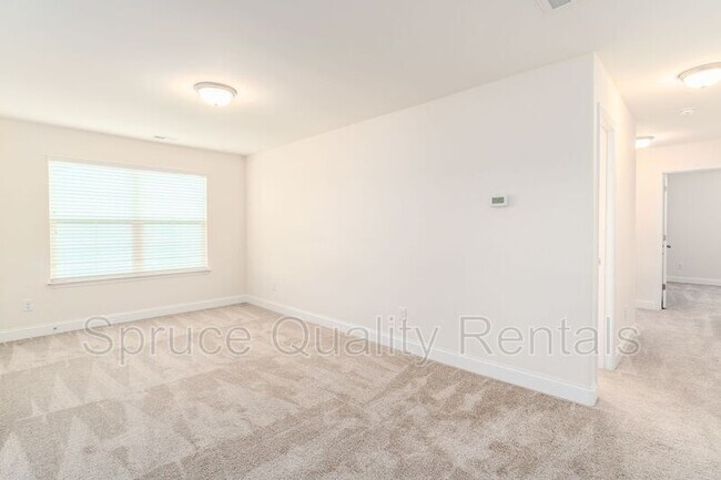 Building Photo - 102 Marquise Ct