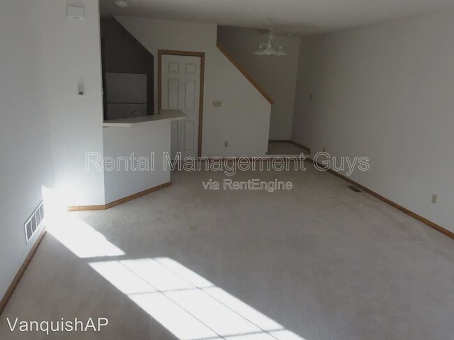 Building Photo - 1887 Wildflower Ct