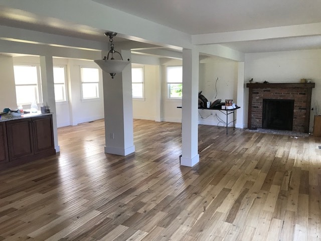 Building Photo - 572 E Branch Rd