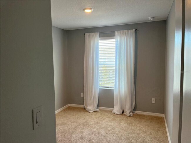 Building Photo - 8500 Lunar Skye St