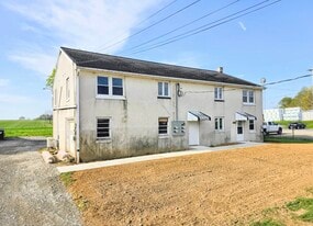 Building Photo - 2622 Creek Hill Rd