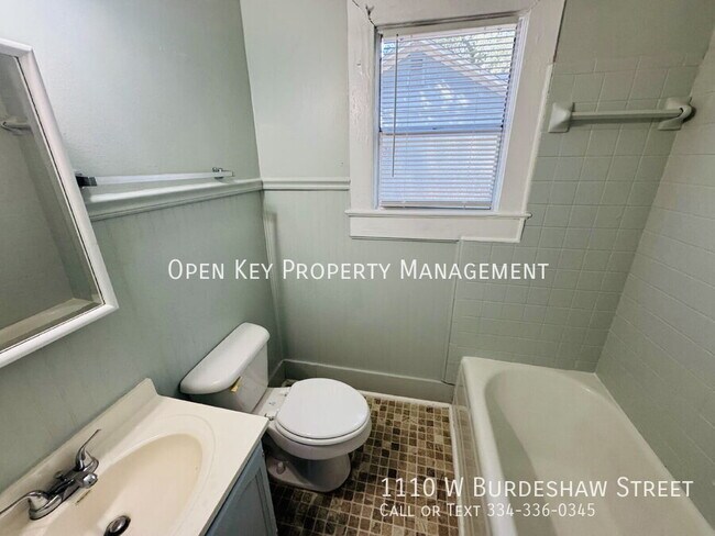 Building Photo - 1110 W Burdeshaw St