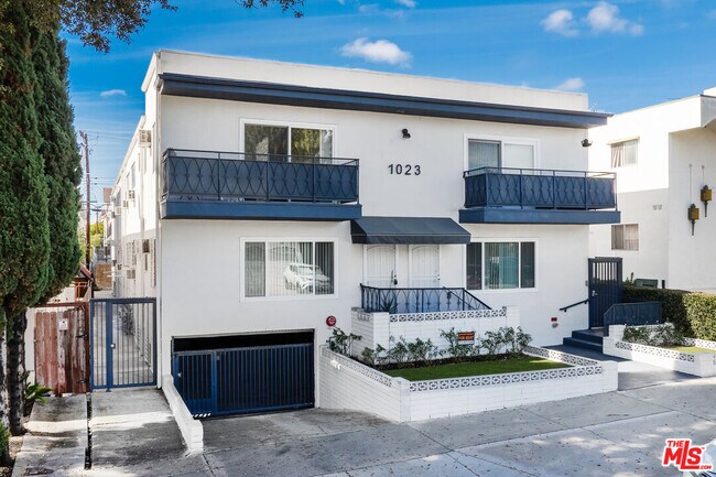 Building Photo - 1023 Laurel Ave