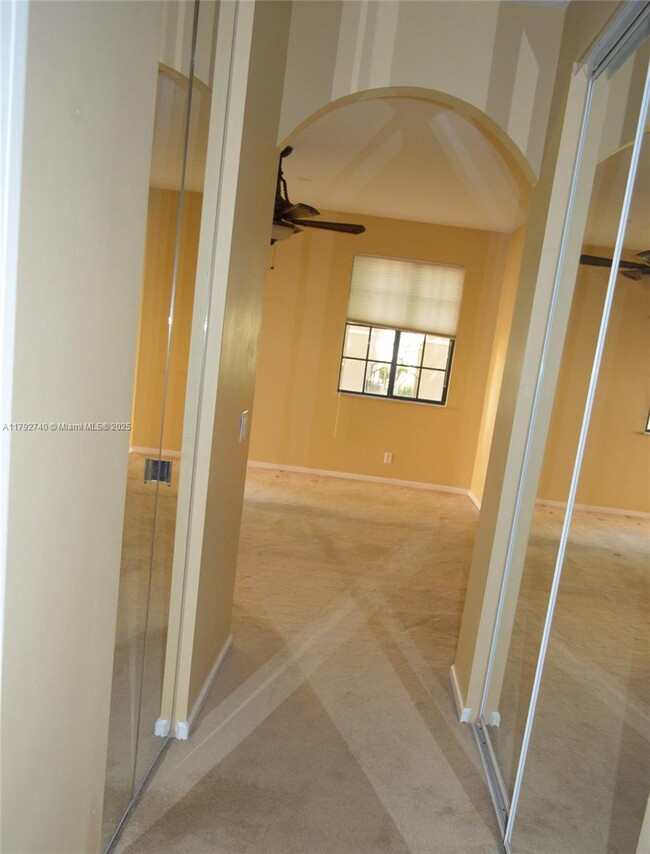 Building Photo - 2812 Center Ct Dr