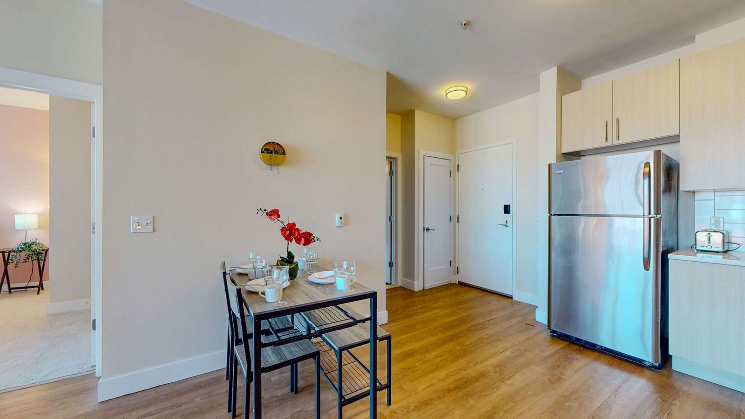 Building Photo - 545 Bedford St