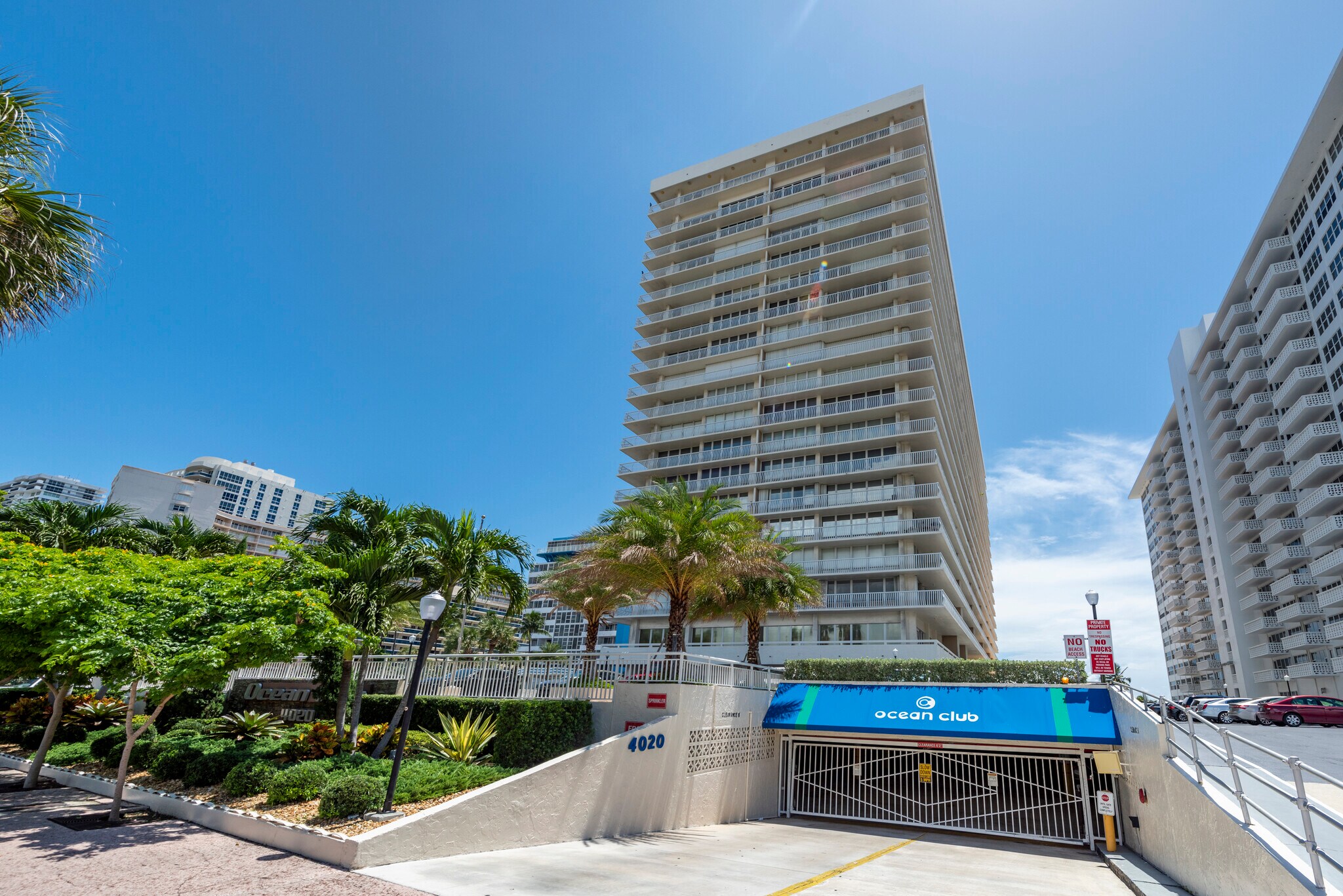 Building Photo - 4020 Galt Ocean Dr