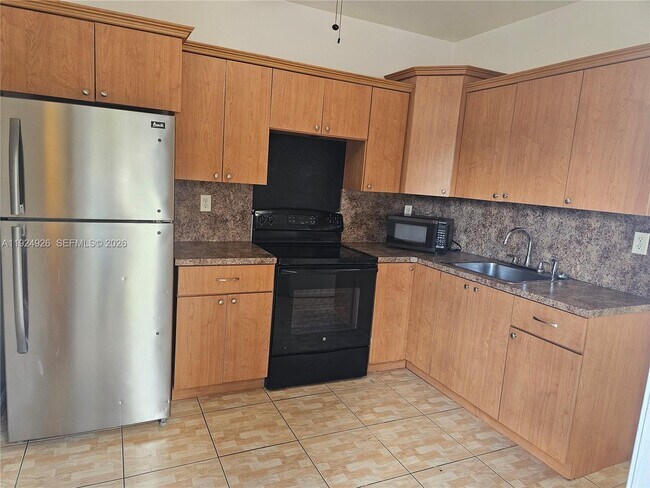 Building Photo - 150 NW 122nd St