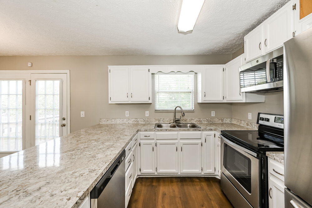 Building Photo - 207 Fairfield Dr