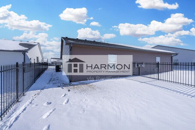 Building Photo - 2018 N Reece Ct