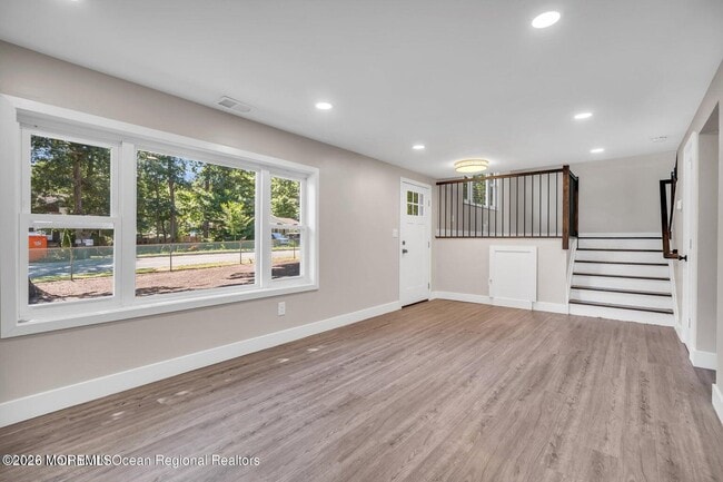 Building Photo - 1016 Woodlane Rd