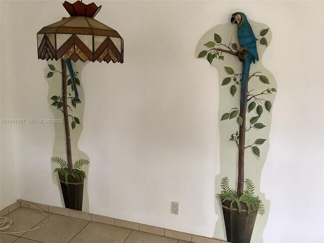 Building Photo - 60 Windsor C