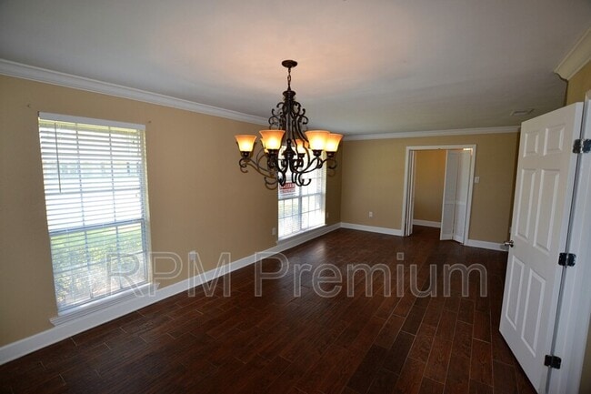 Building Photo - 12299 Sherbrook Dr