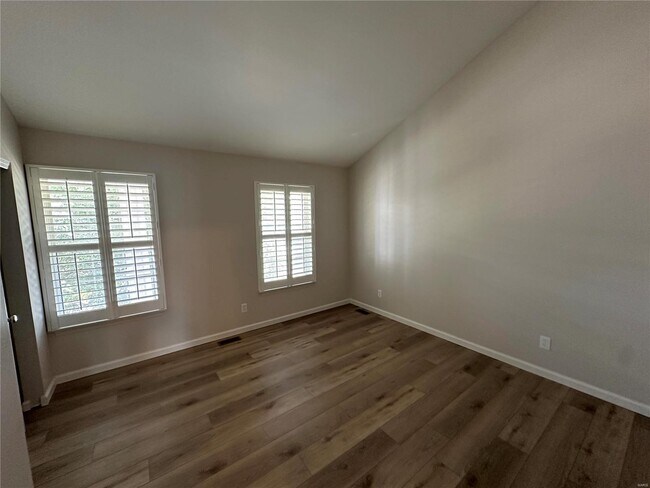 Building Photo - 16543 Carriage View Ct