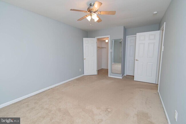 Building Photo - 239 Oakridge Dr